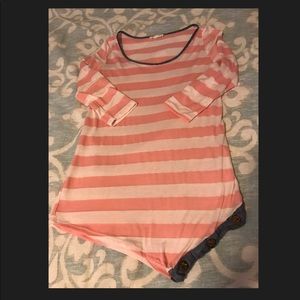Women’s stripe shirt